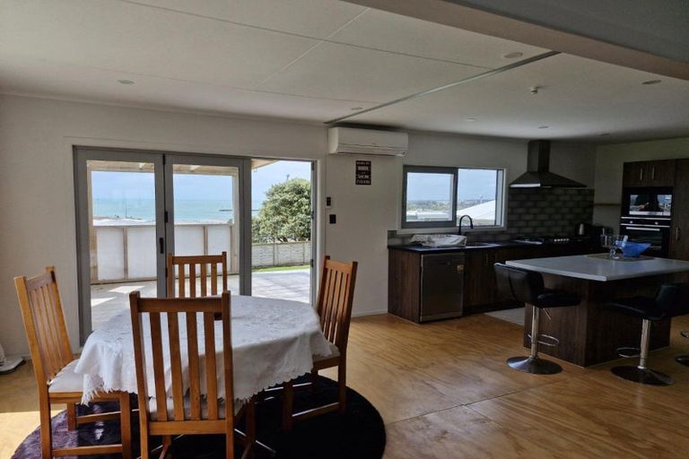 Photo of property in 11a Catherine Crescent, Moturoa, New Plymouth, 4310