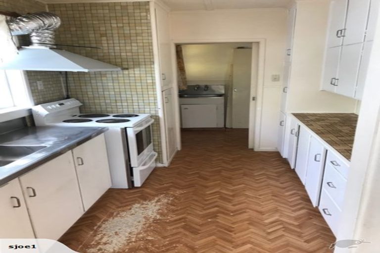 Photo of property in 53 Glendale Road, Glen Eden, Auckland, 0602
