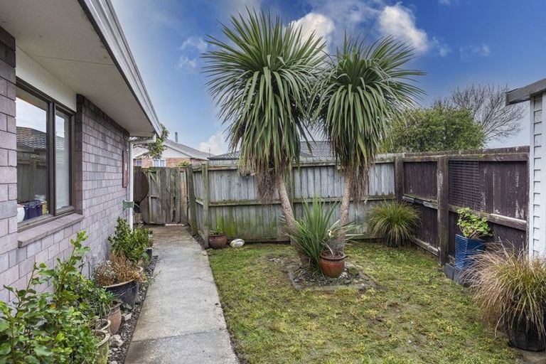Photo of property in 487 Pages Road, Bexley, Christchurch, 8061