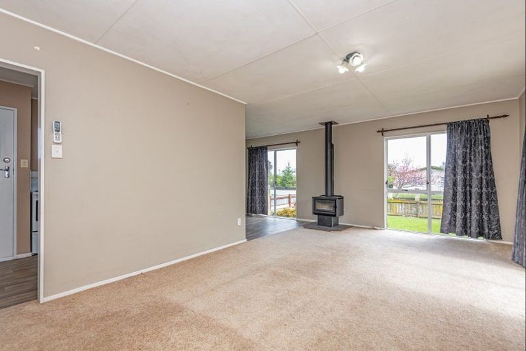 Photo of property in 40 Geraldine Crescent, Cloverlea, Palmerston North, 4412