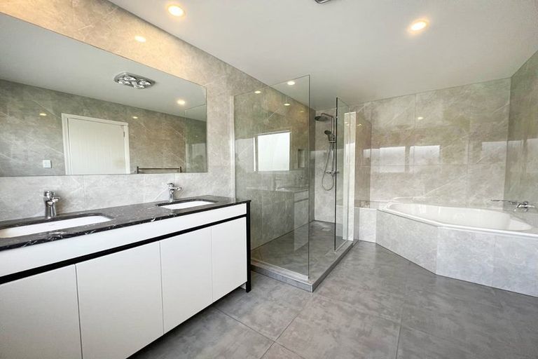 Photo of property in 12 Kota Lane, Hobsonville, Auckland, 0616