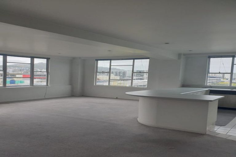 Photo of property in Grandstand Apartments, 11/80u Kent Terrace, Mount Victoria, Wellington, 6011