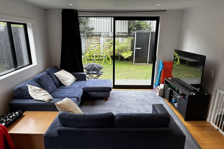 Photo of property in 57 Patrick Rice Drive, Swanson, Auckland, 0614