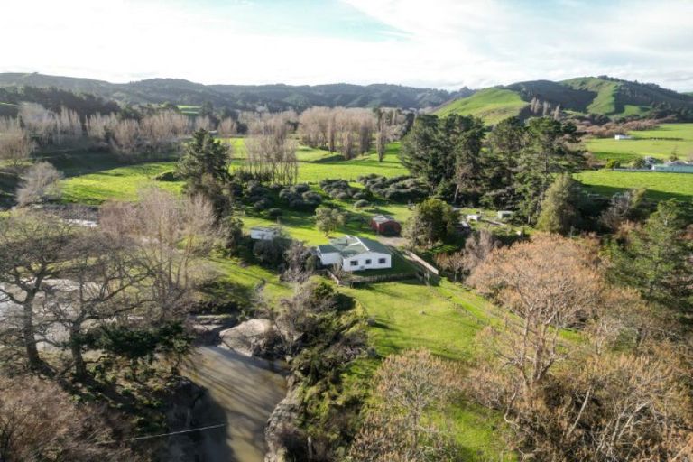 Photo of property in 57 Makirikiri Valley Road, Upokongaro, Whanganui, 4575