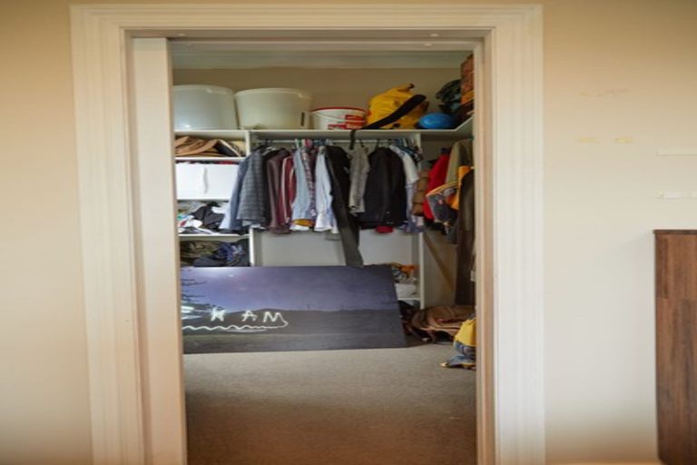 Photo of property in 53 Garden Road, Northland, Wellington, 6012