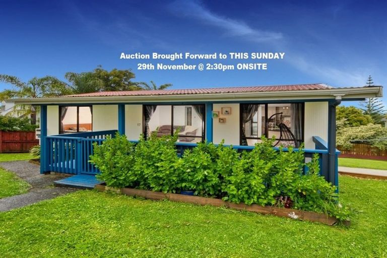 Photo of property in 17 Rehia Road, Massey, Auckland, 0614