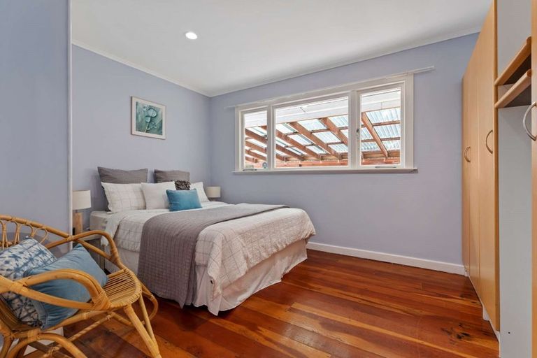 Photo of property in 1/12 Miro Street, New Lynn, Auckland, 0600