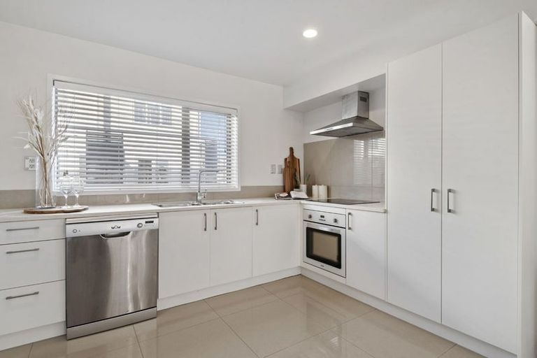 Photo of property in 74 Niu Lane, Te Atatu South, Auckland, 0610