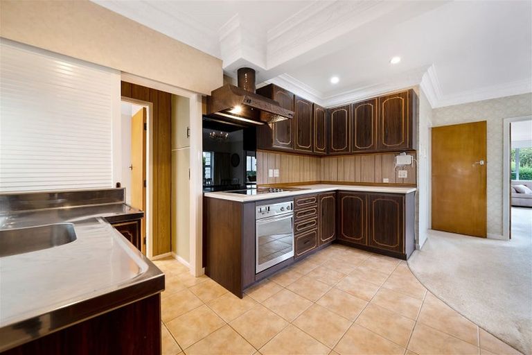 Photo of property in 81 Lynwood Road, New Lynn, Auckland, 0600