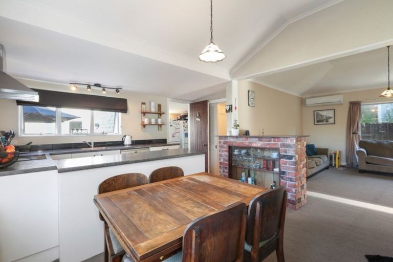 Photo of property in 16 Somerfield Street, Somerfield, Christchurch, 8024