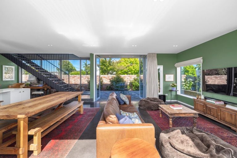Photo of property in 51 Jeffreys Road, Bryndwr, Christchurch, 8052