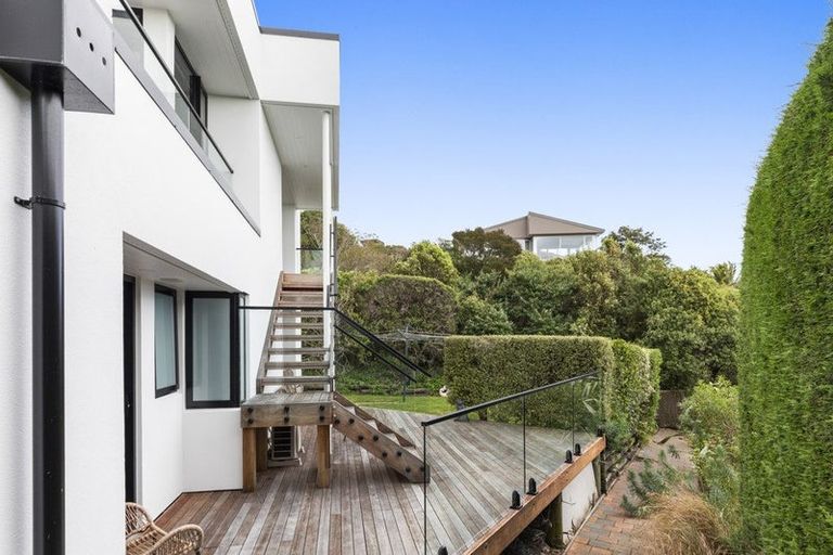 Photo of property in 2/11 Belleview Terrace, Mount Pleasant, Christchurch, 8081