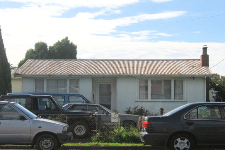 Photo of property in 13 Keeling Road, Henderson, Auckland, 0612