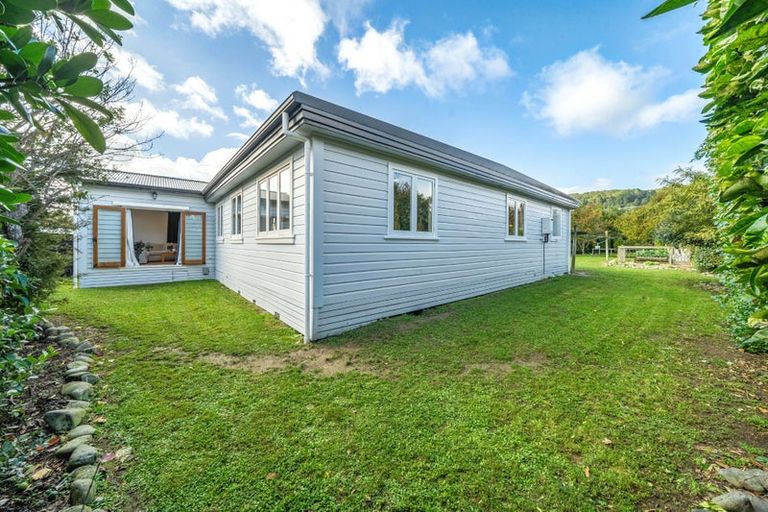 Photo of property in 33 Miro Street, Trentham, Upper Hutt, 5018