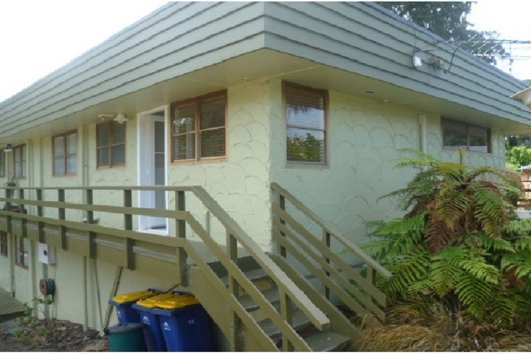 Photo of property in 1/9 Fuchsia Place, Birkdale, Auckland, 0626