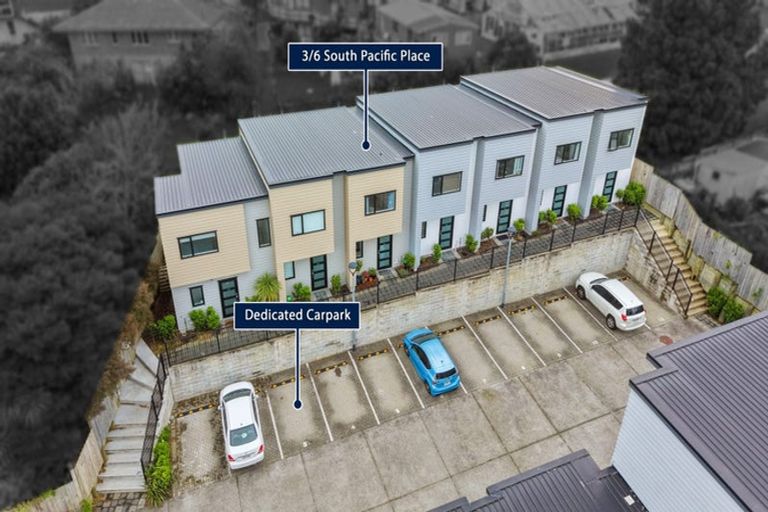 Photo of property in 3/6 South Pacific Place, Henderson, Auckland, 0612