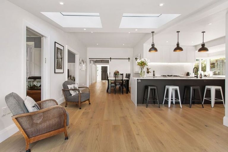 Photo of property in 112 Knowles Street, St Albans, Christchurch, 8052