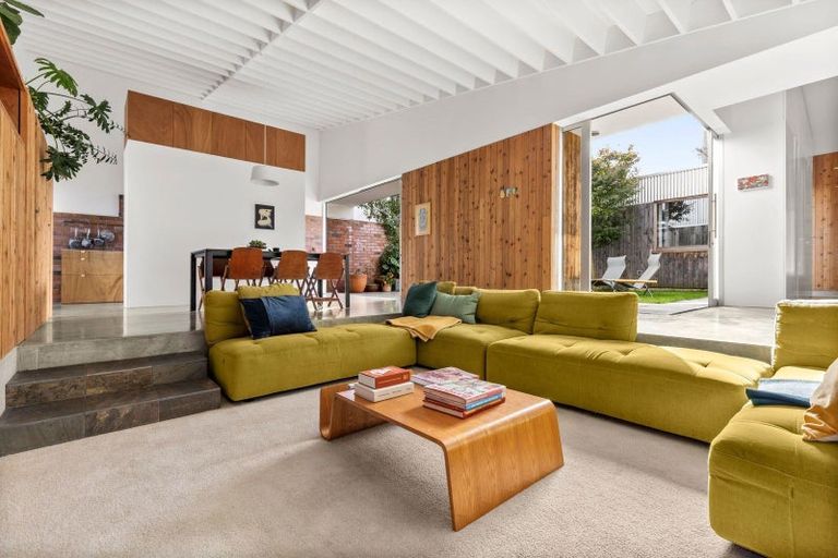 Photo of property in 90 Alpha Street, Cambridge, 3434