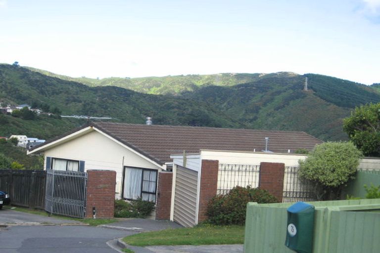 Photo of property in 73 Thurleigh Grove, Karori, Wellington, 6012