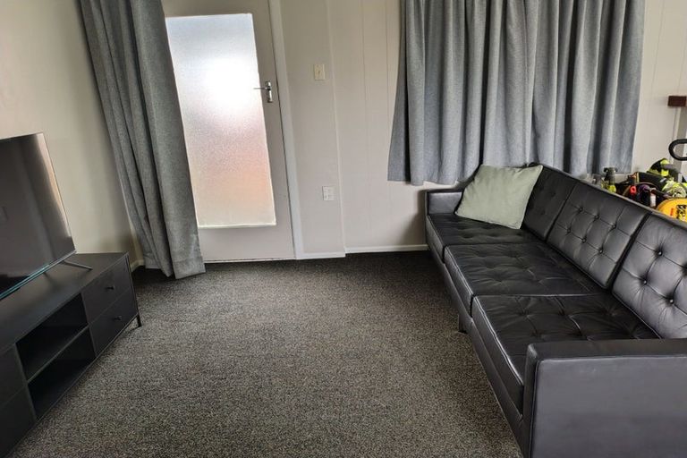 Photo of property in 21 Helena Road, Hillcrest, Hamilton, 3216