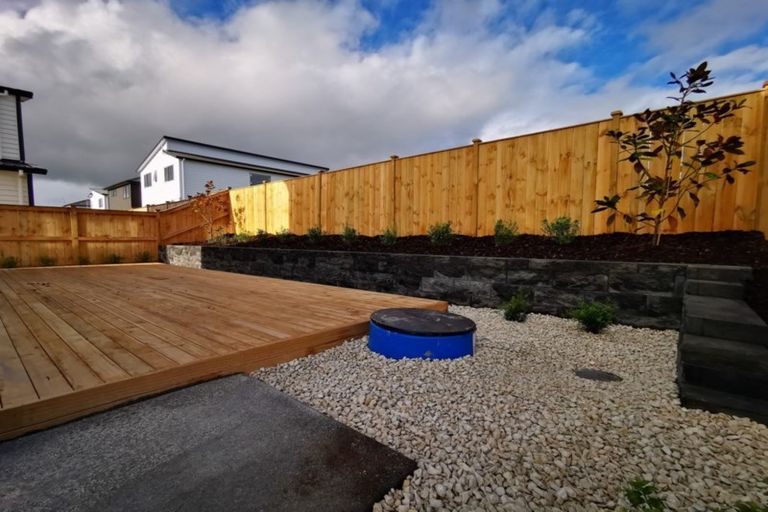 Photo of property in 41 Myland Drive, Hobsonville, Auckland, 0616