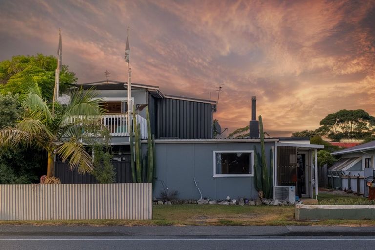 Photo of property in 292 Clifton Road, Te Awanga, 4102