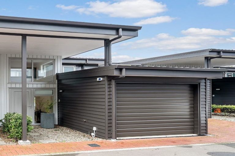 Photo of property in 3/27 The Rigi, Northland, Wellington, 6012