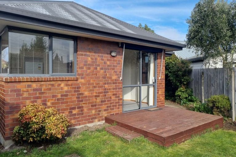 Photo of property in 17 Veitches Road, Casebrook, Christchurch, 8051