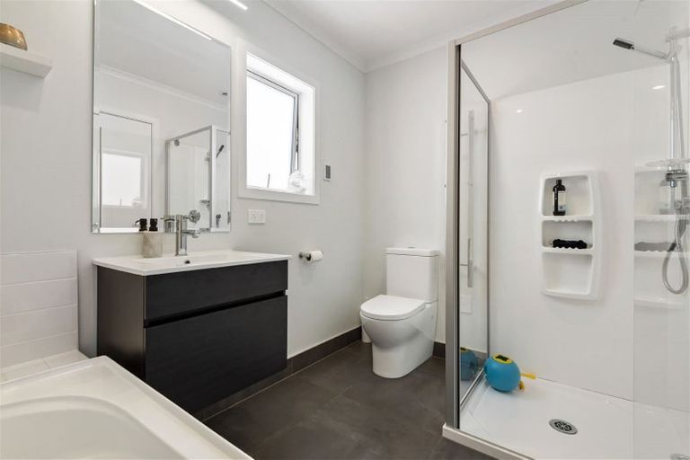 Photo of property in 30 Myland Drive, Hobsonville, Auckland, 0616