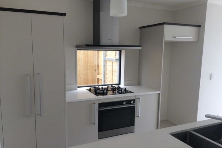 Photo of property in 9 Costa Viva Crescent, Karaka, Papakura, 2113