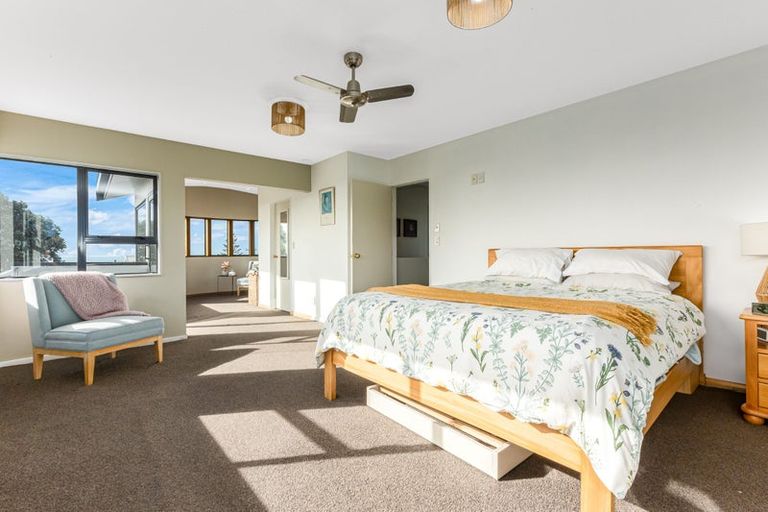Photo of property in 13 Haunui Road, Pukerua Bay, 5026