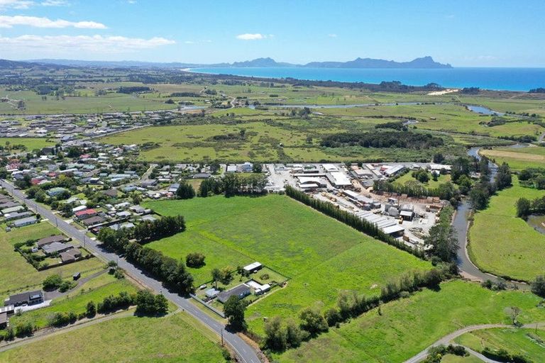 Photo of property in 43 South Road, Waipu, 0510