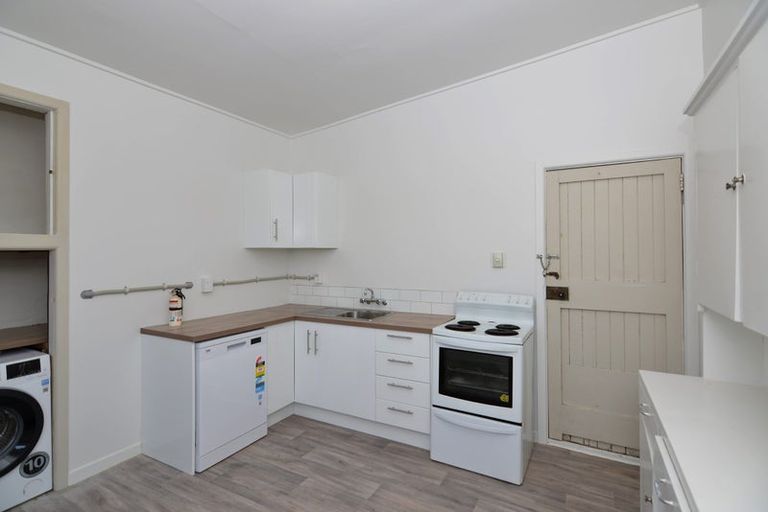 Photo of property in 25 Todman Street, Brooklyn, Wellington, 6021