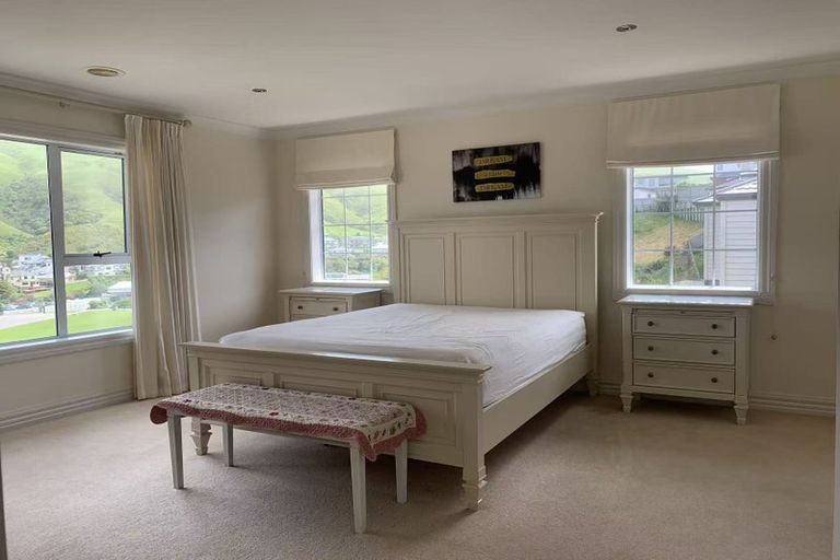 Photo of property in 42 Mauldeth Terrace, Churton Park, Wellington, 6037