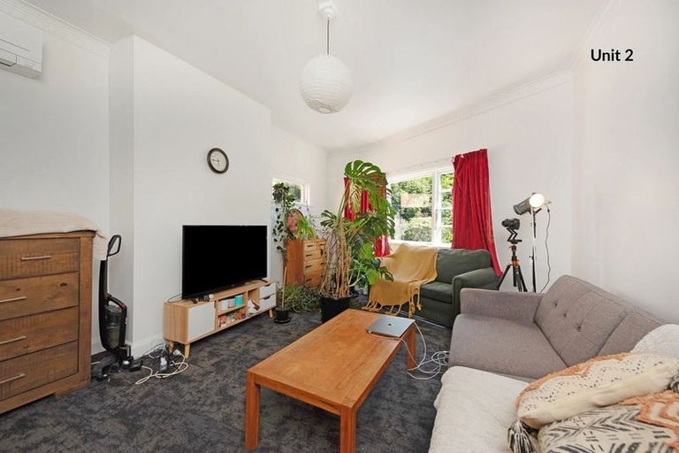 Photo of property in 2/121 Hill Street, Thorndon, Wellington, 6011