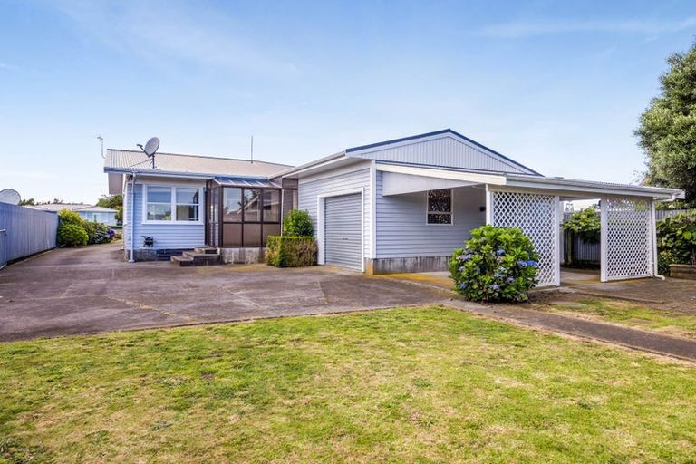 Photo of property in 25 Hunter Street, Hawera, 4610