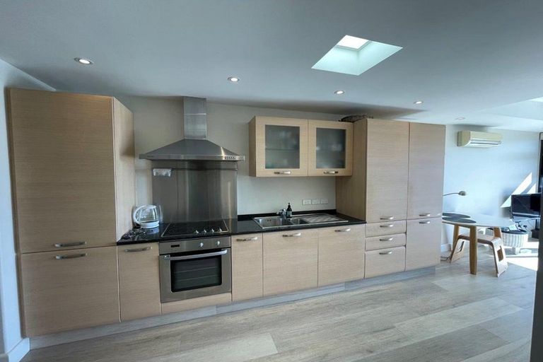 Photo of property in 314 Maunganui Road, Mount Maunganui, 3116