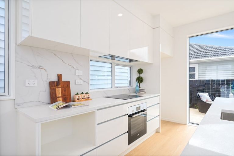 Photo of property in 80c Matipo Road, Te Atatu Peninsula, Auckland, 0610