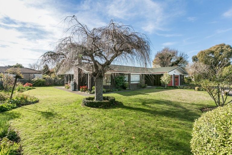 Photo of property in 35a Church Road, Taradale, Napier, 4112