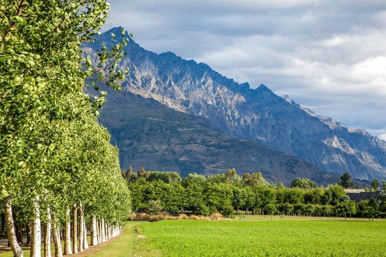 Photo of property in 188 Domain Road, Speargrass Flat, Queenstown, 9371
