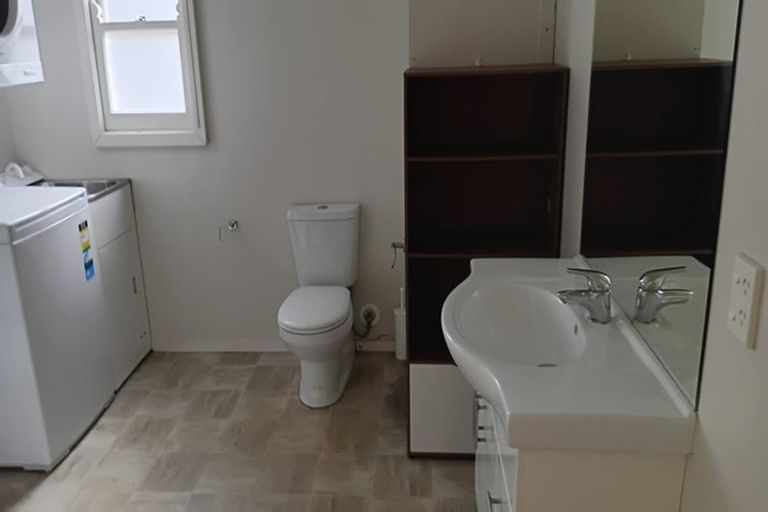 Photo of property in 72 Wellington Road, Hataitai, Wellington, 6021