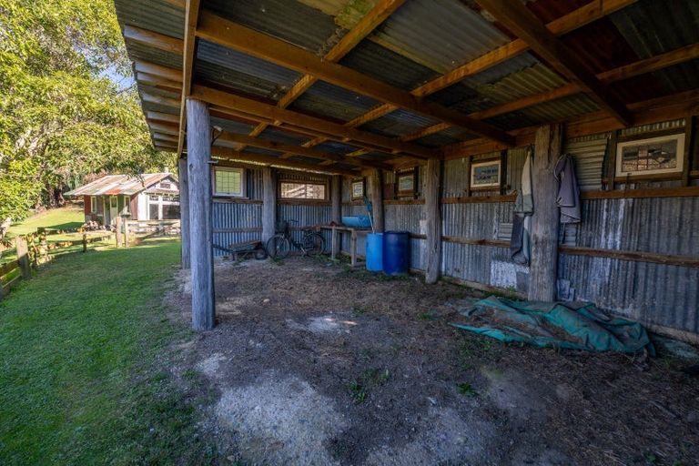 Photo of property in 89 Totara View Road, Wakefield, 7095