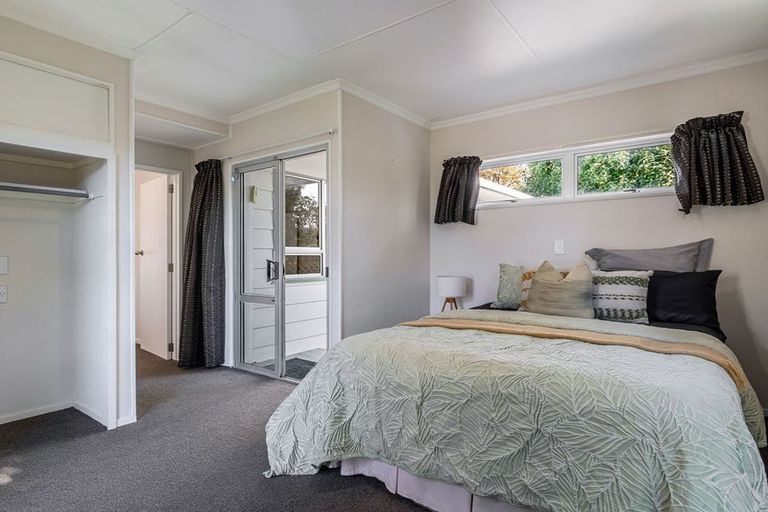 Photo of property in 107 Ruamahanga Crescent, Terrace End, Palmerston North, 4410