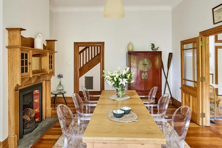 Photo of property in 122 Glenmore Street, Northland, Wellington, 6012