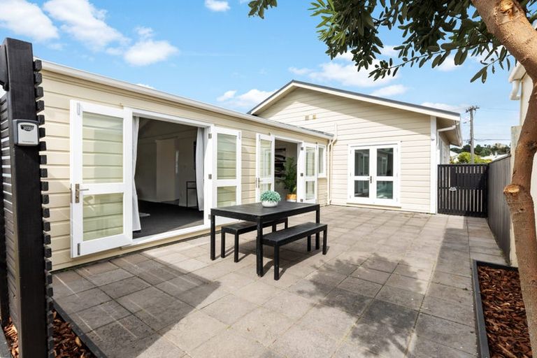 Photo of property in 64 Ellesmere Avenue, Miramar, Wellington, 6022