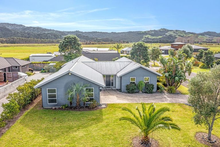 Photo of property in 1 Bravo Place, Whitianga, 3510