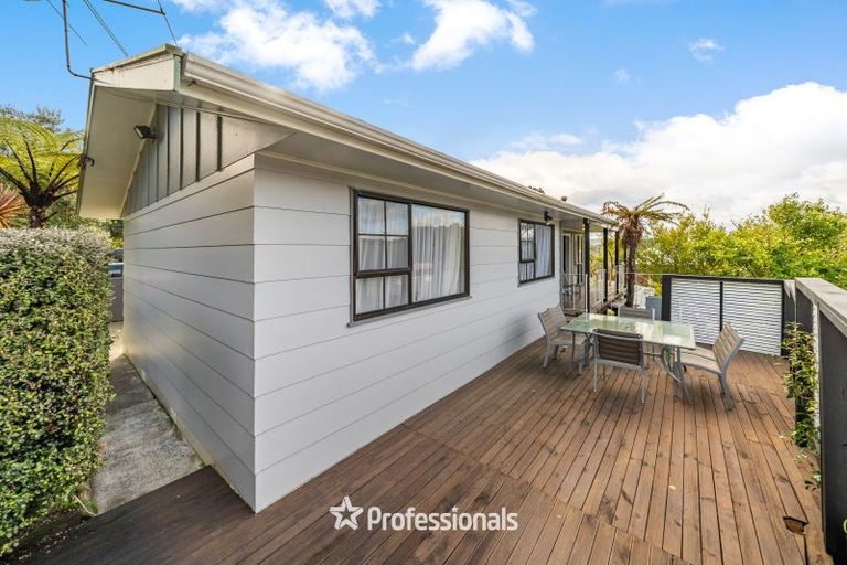 Photo of property in 33 Fenchurch Grove, Stokes Valley, Lower Hutt, 5019