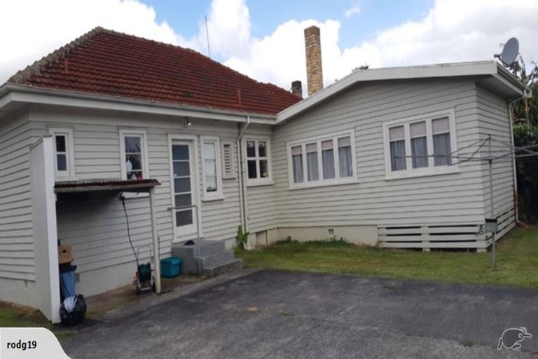 Photo of property in 194 Cambridge Road, Hillcrest, Hamilton, 3216