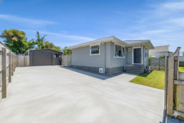 Photo of property in 63 Domett Street, Waitara, 4320
