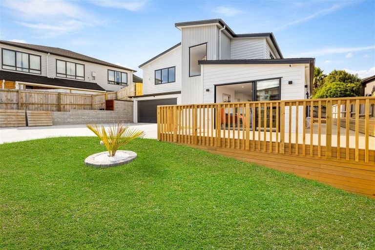 Photo of property in 3 Matuka Lane, Ranui, Auckland, 0612
